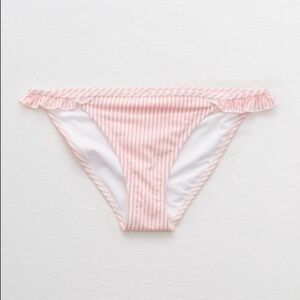 NWOT Aerie Seersucker Light Pink & White Stripe Ruffle Bikini Swimsuit Bottoms